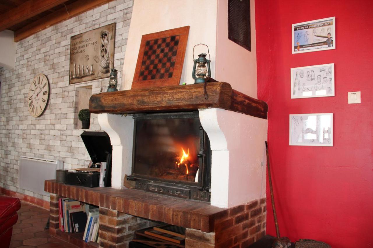 Maison De Charme, D'Artiste, Decoration Brocante Aigrefeuille-dʼAunis Екстериор снимка